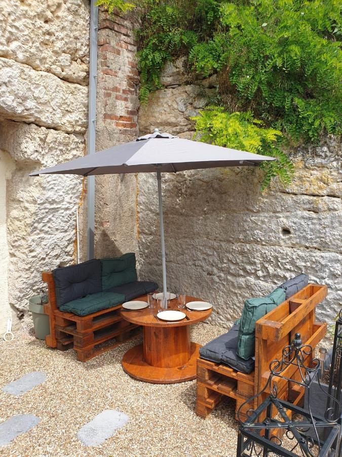 La Grotte Du Bonheur Apartment Cangey Luaran gambar