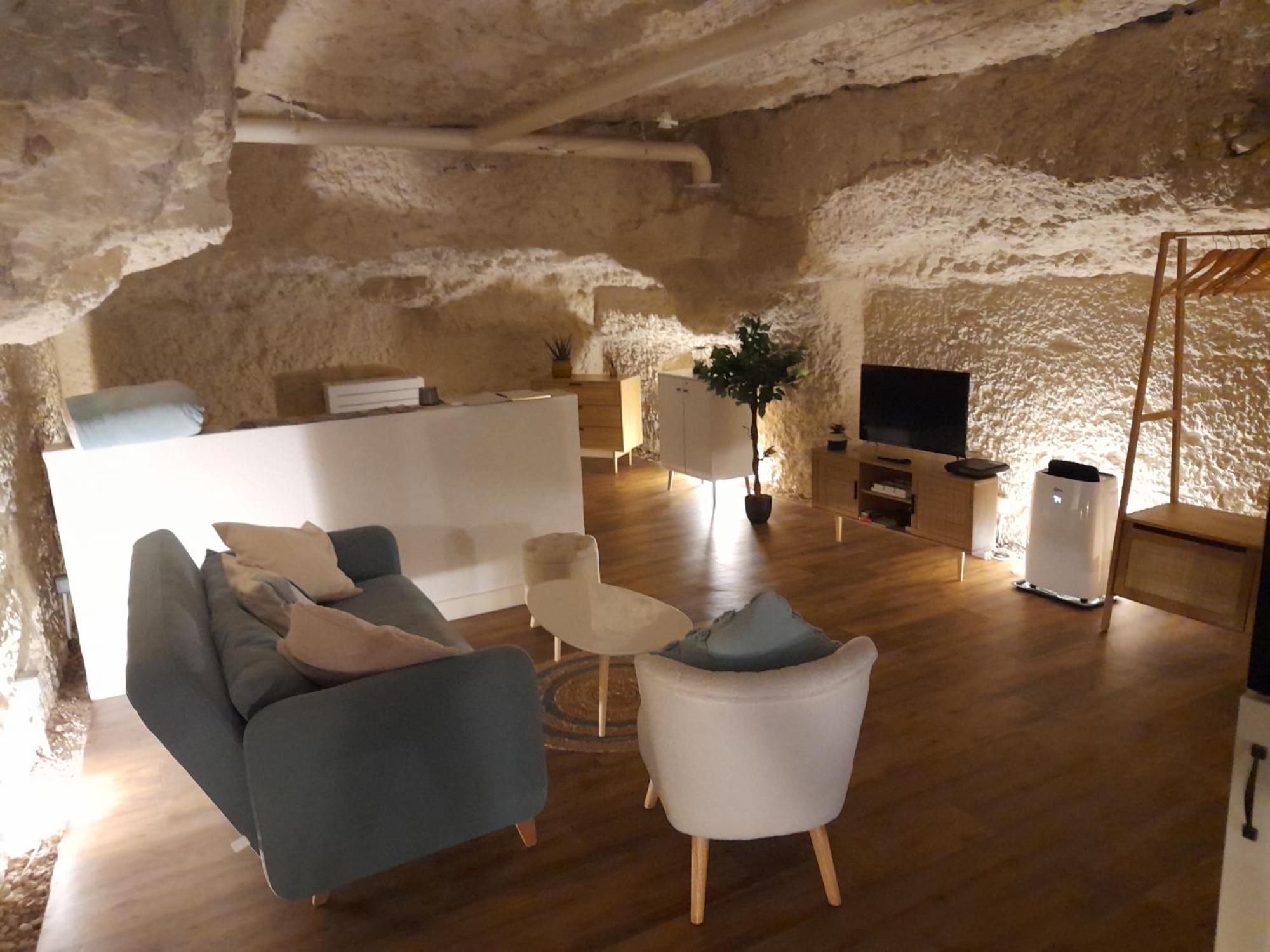 La Grotte Du Bonheur Apartment Cangey Luaran gambar