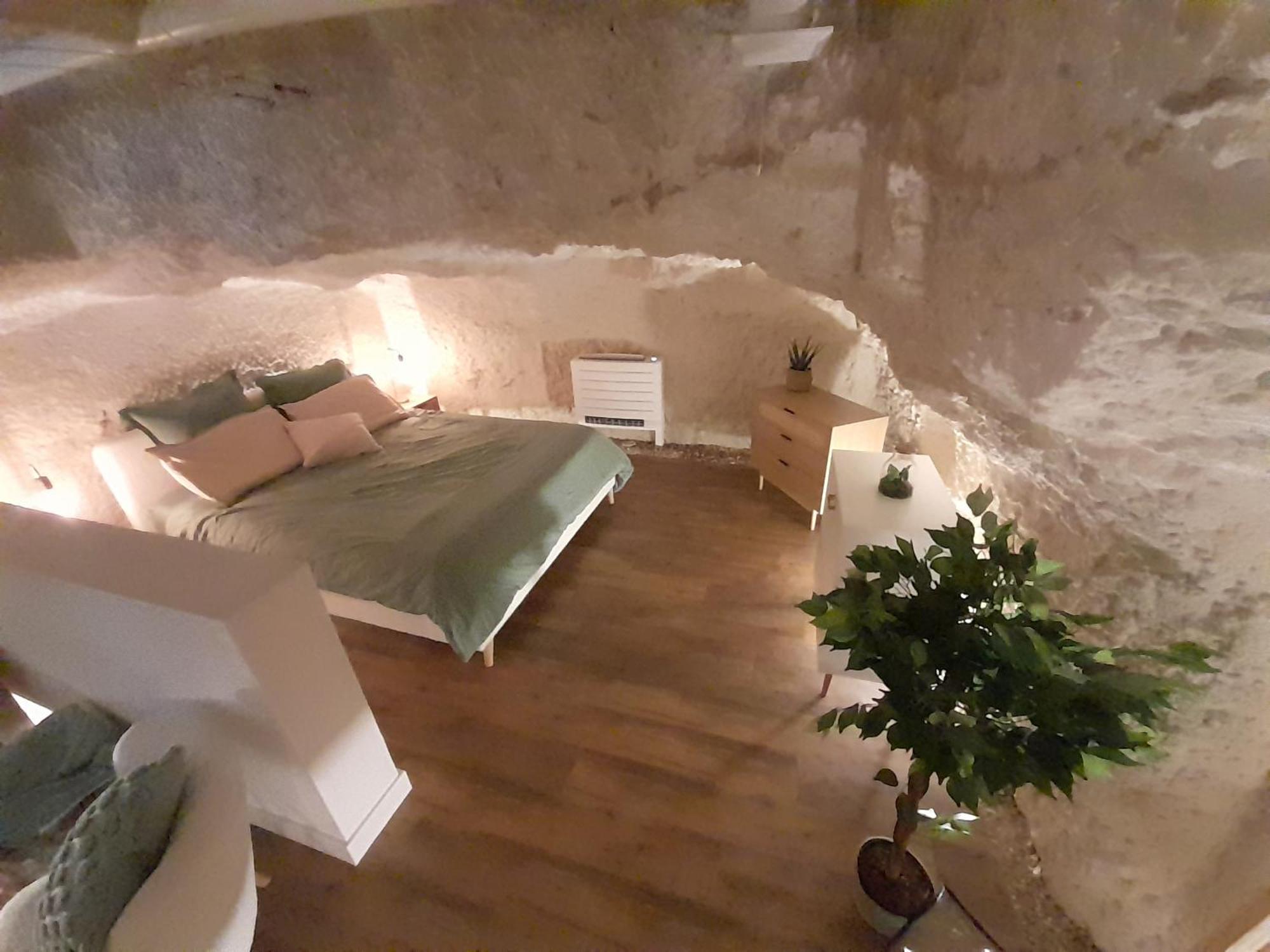 La Grotte Du Bonheur Apartment Cangey Luaran gambar